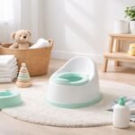 Bili és játékok a gyerekszobában, szobatisztaságra szoktatáshoz.